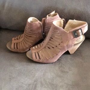 Vince Canute heels